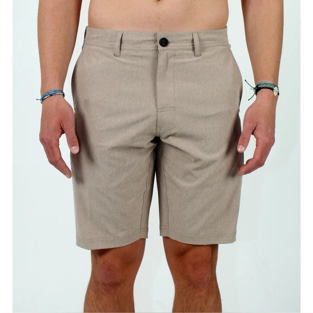 NWT Quiet Storm Surf Shop The hybrid khaki heather shorts big and tall 42